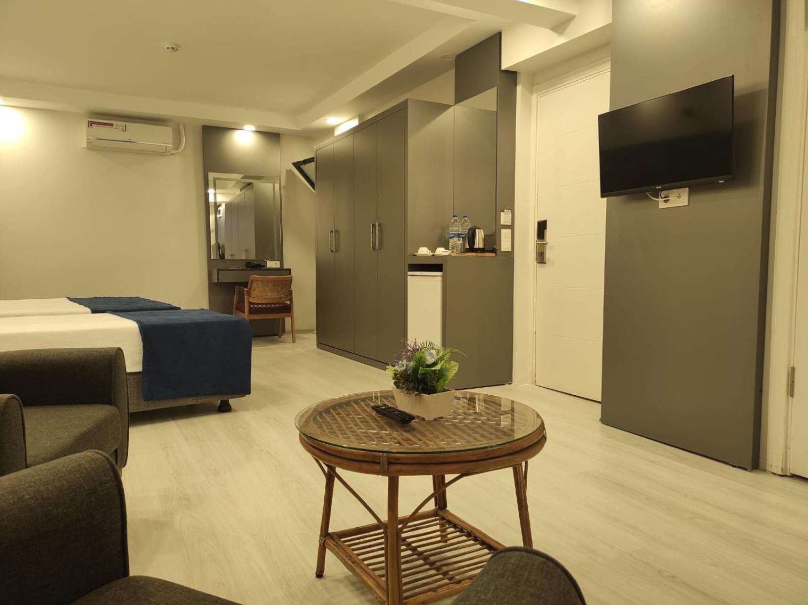 Hotel Esve อิสตันบูล ภายนอก รูปภาพ